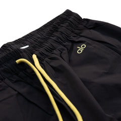 Alo Yoga High-Waist Parachute Pants - Black