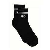 Alo Yoga | Unisex Half-Crew Throwback Sock Black/White