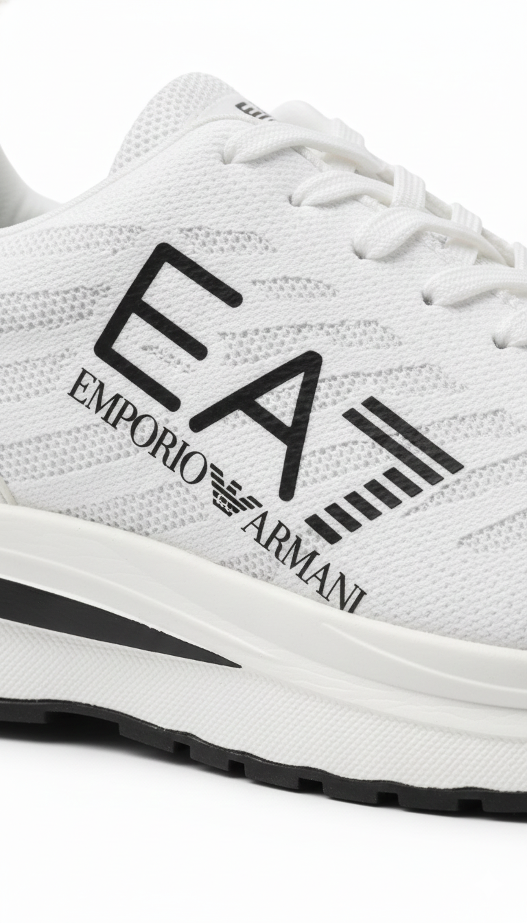 EA7 Emporio Armani Runner Sneaker - White (Mirror)