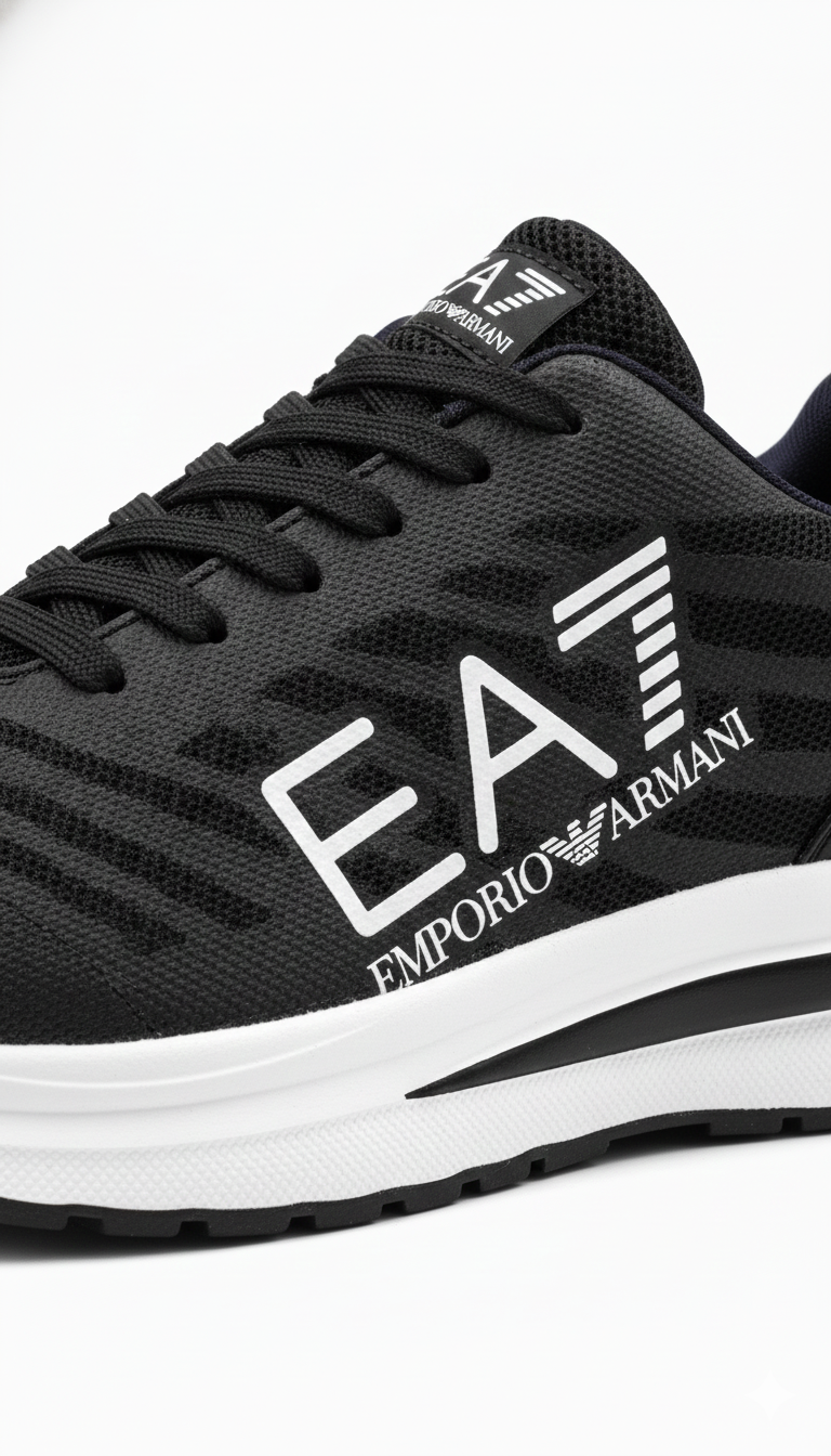 EA7 Emporio Armani Runner Sneaker - Black (Mirror)