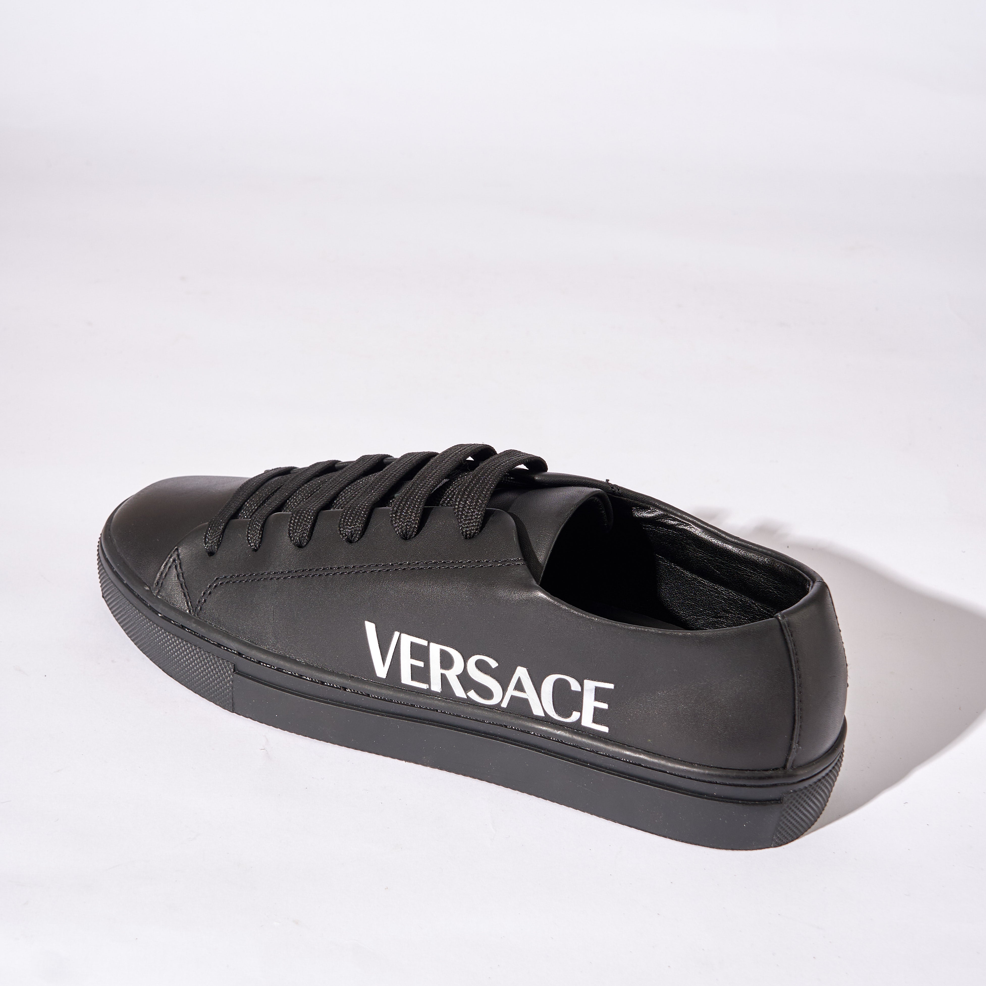 VERSACE Greca Logo sneakers - BLK