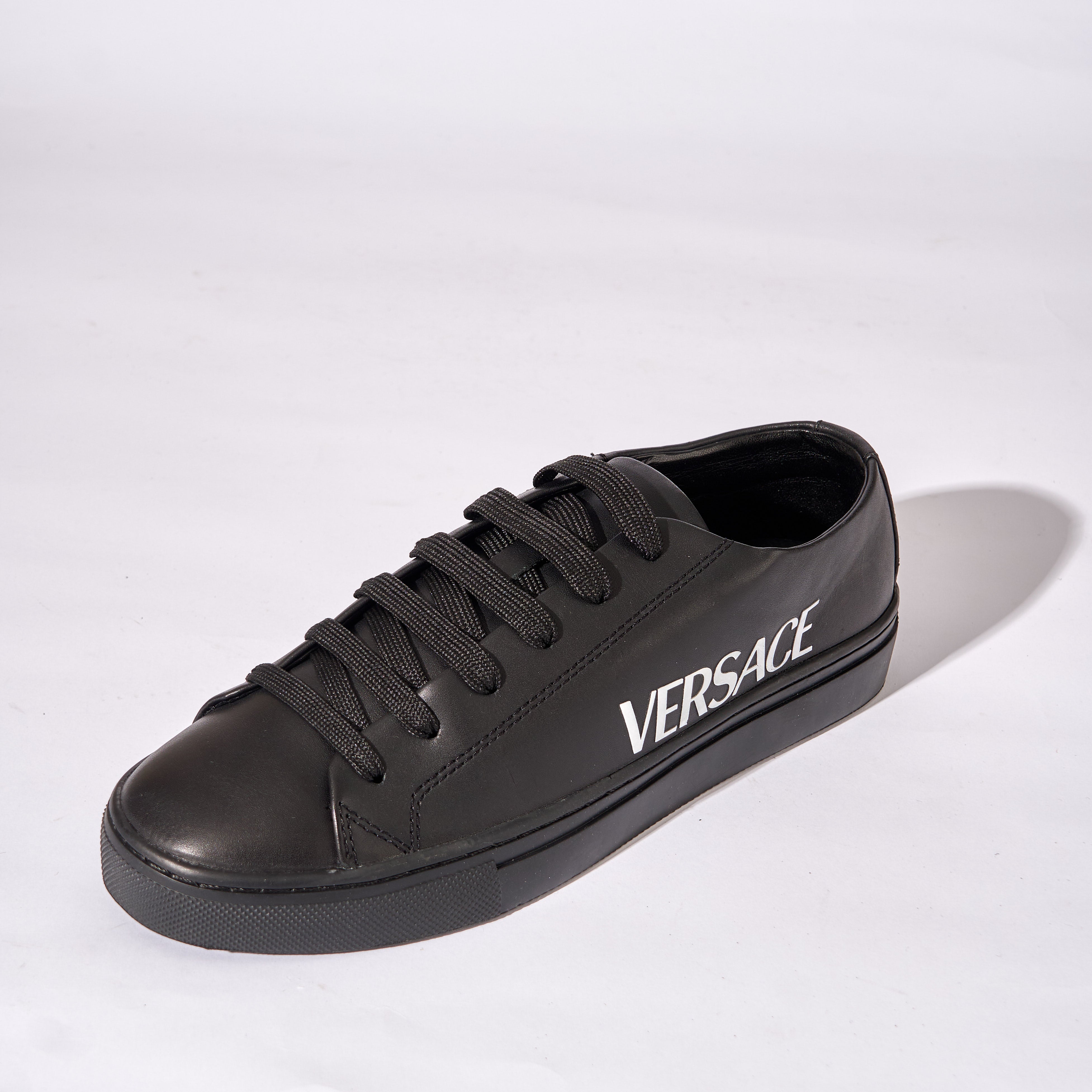 VERSACE Greca Logo sneakers - BLK