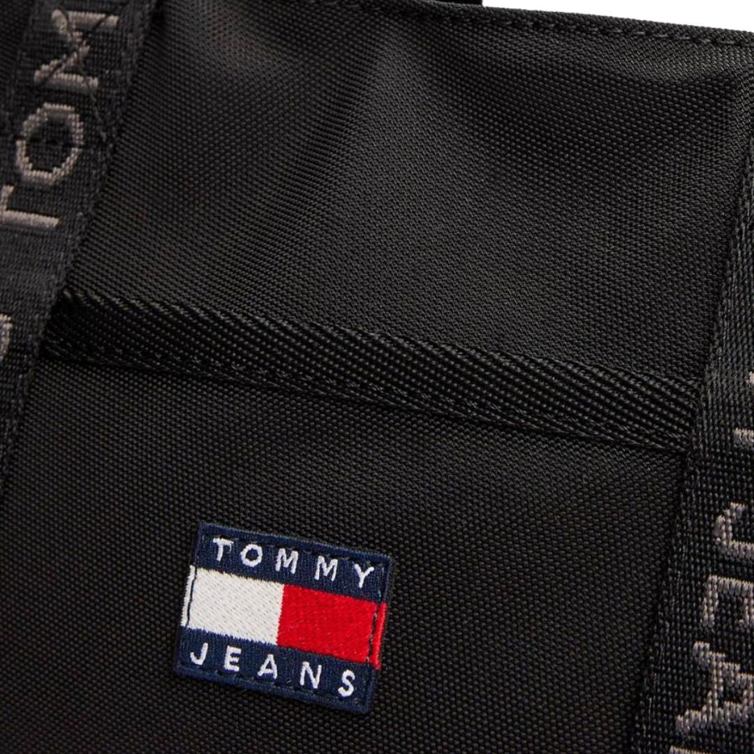 Tommy Hilfiger TJW Ess Daily Mini Tote Bag - BLK
